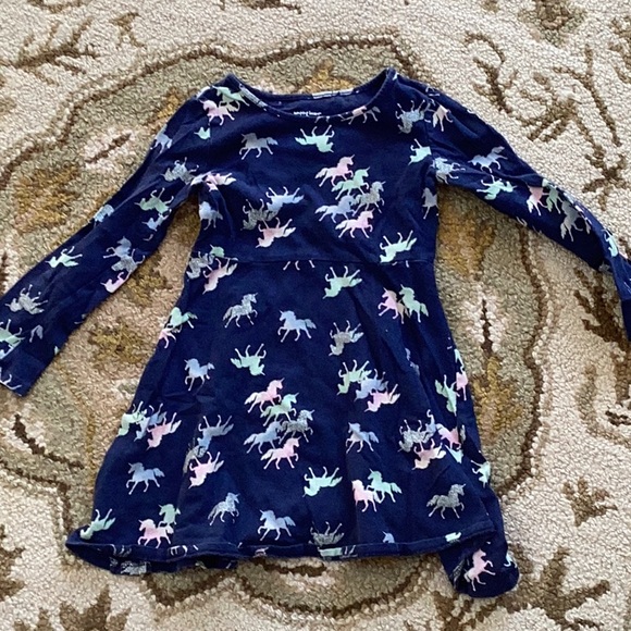 Three dresses - Picture 5 of 5